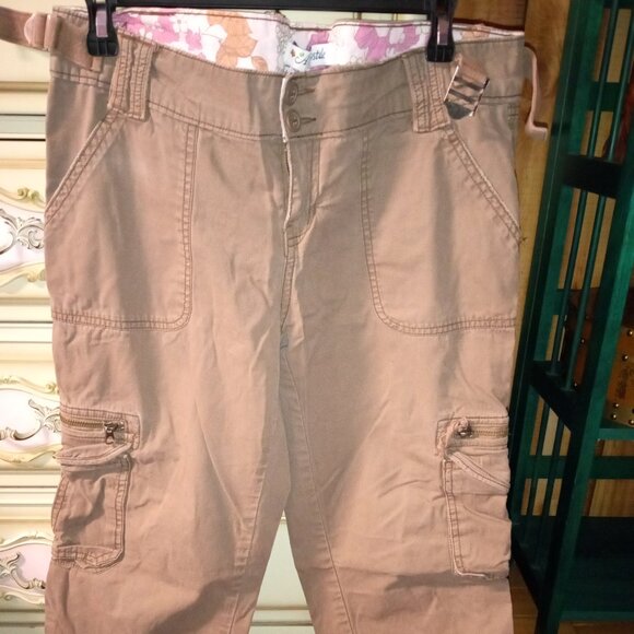Aeropostale Pants - womens cargo shorts